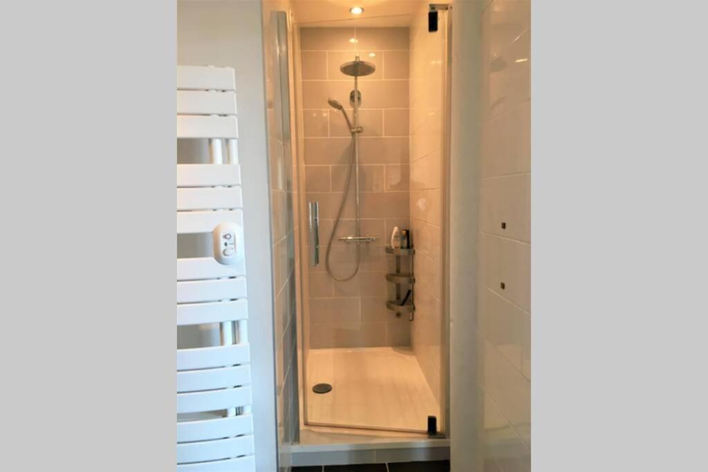 Appartement Superbe Loft 100m2 Proche Cathédrale avec Parking à Reims Extérieur photo