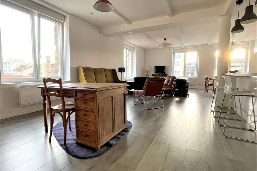 Appartement Superbe Loft 100m2 Proche Cathédrale avec Parking à Reims Extérieur photo