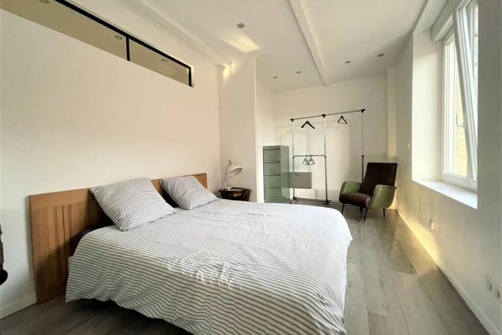 Appartement Superbe Loft 100m2 Proche Cathédrale avec Parking à Reims Extérieur photo